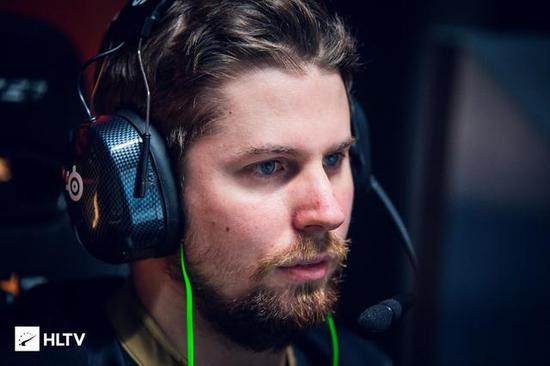 拳头为Faker设计九款英雄联盟冠军皮肤的独特之旅